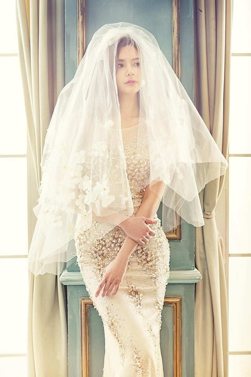 Forest-Inspired Veil